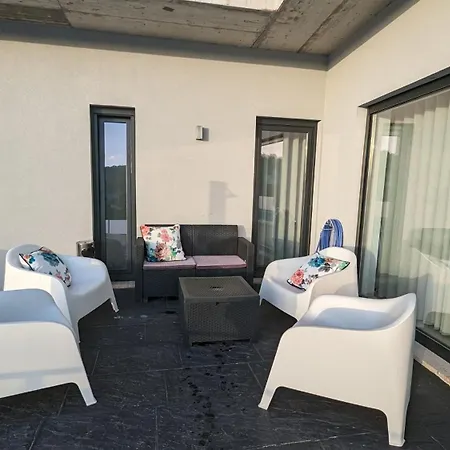 Casa de Férias Casa Da Posa - Al - Ferias Com Piscina , Natureza E Perto Do Centro De *